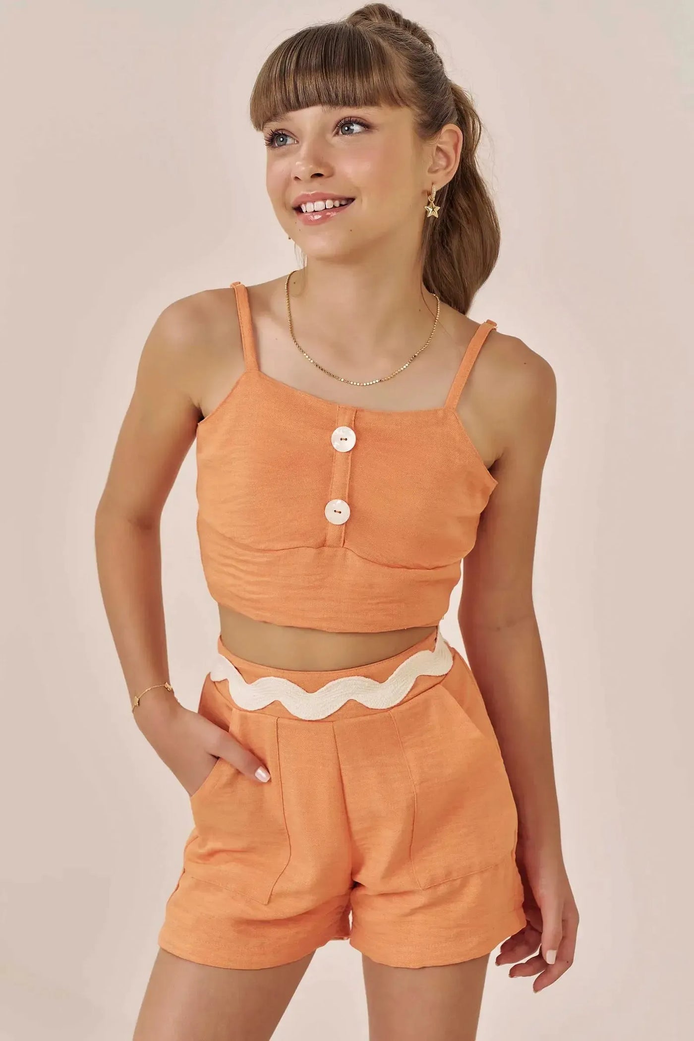 Conjunto de Top Cropped e Shorts em Tecido Grécia 86677 Vic&Vicky Teen Menina