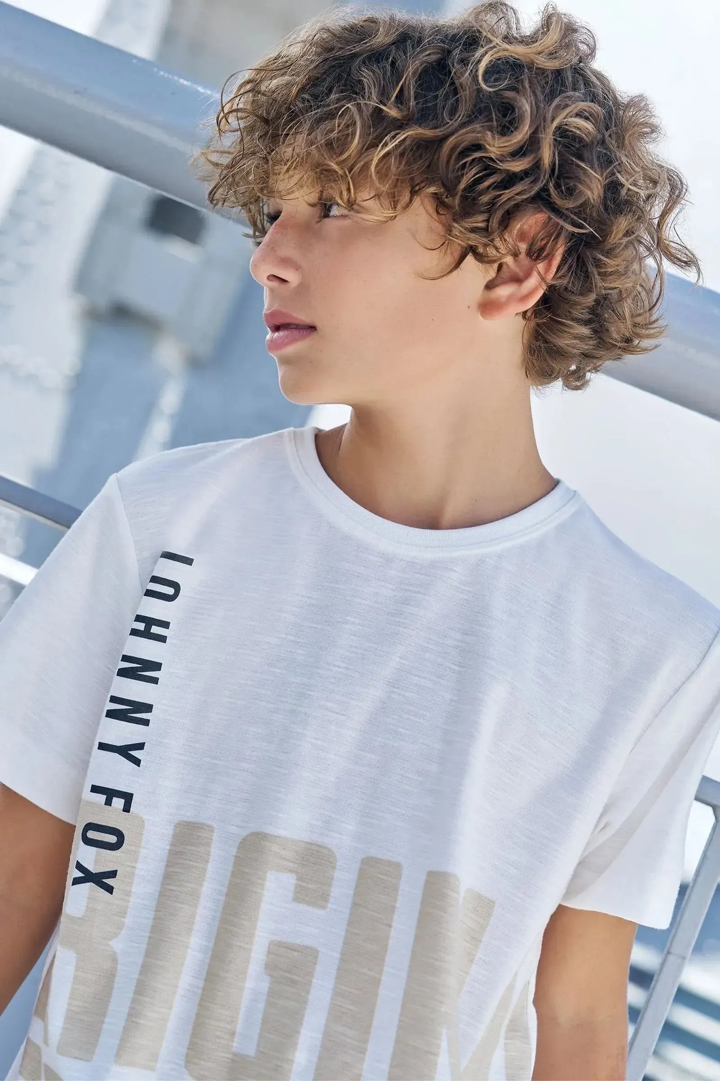 Conjunto de Camiseta em Meia Malha Flamê e Bermuda em Linho Santorine com Elastano 87616 Johnny Fox Teen Menino