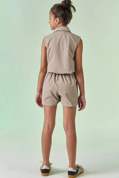 Conjunto de Colete Cropped e Short Saia em Alfaiataria Tecno Cargo 87279 Vic&Vicky Teen Menina