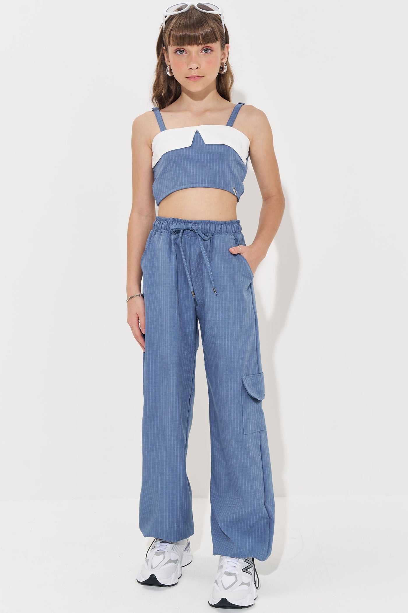 Conjunto de Top Cropped e Calça em Alfaiataria Risca de Giz 83930 Vic&Vicky Teen Menina