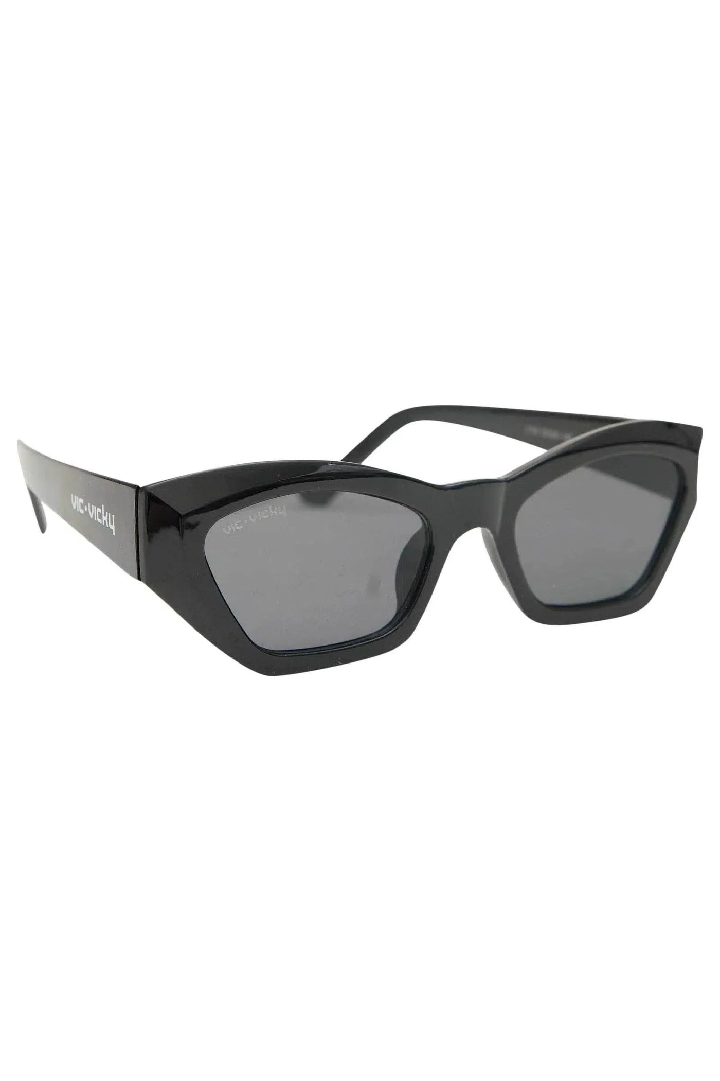 Óculos de Sol com Proteção UV400. Acompanha Case e Estojo Porta Óculos. 79151 Vic&Vicky Teen Menina