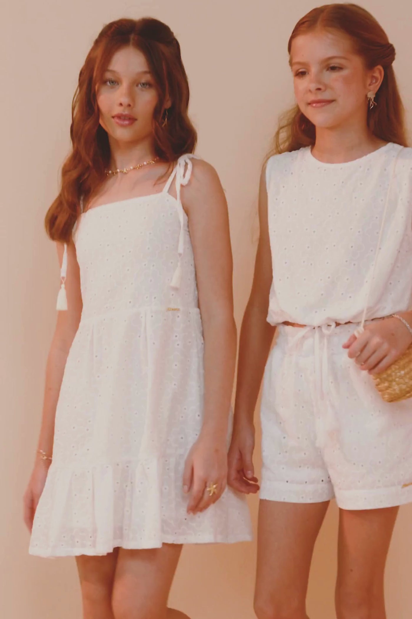 Vestido em Laise Bordada 83648 Lilimoon Teen Menina